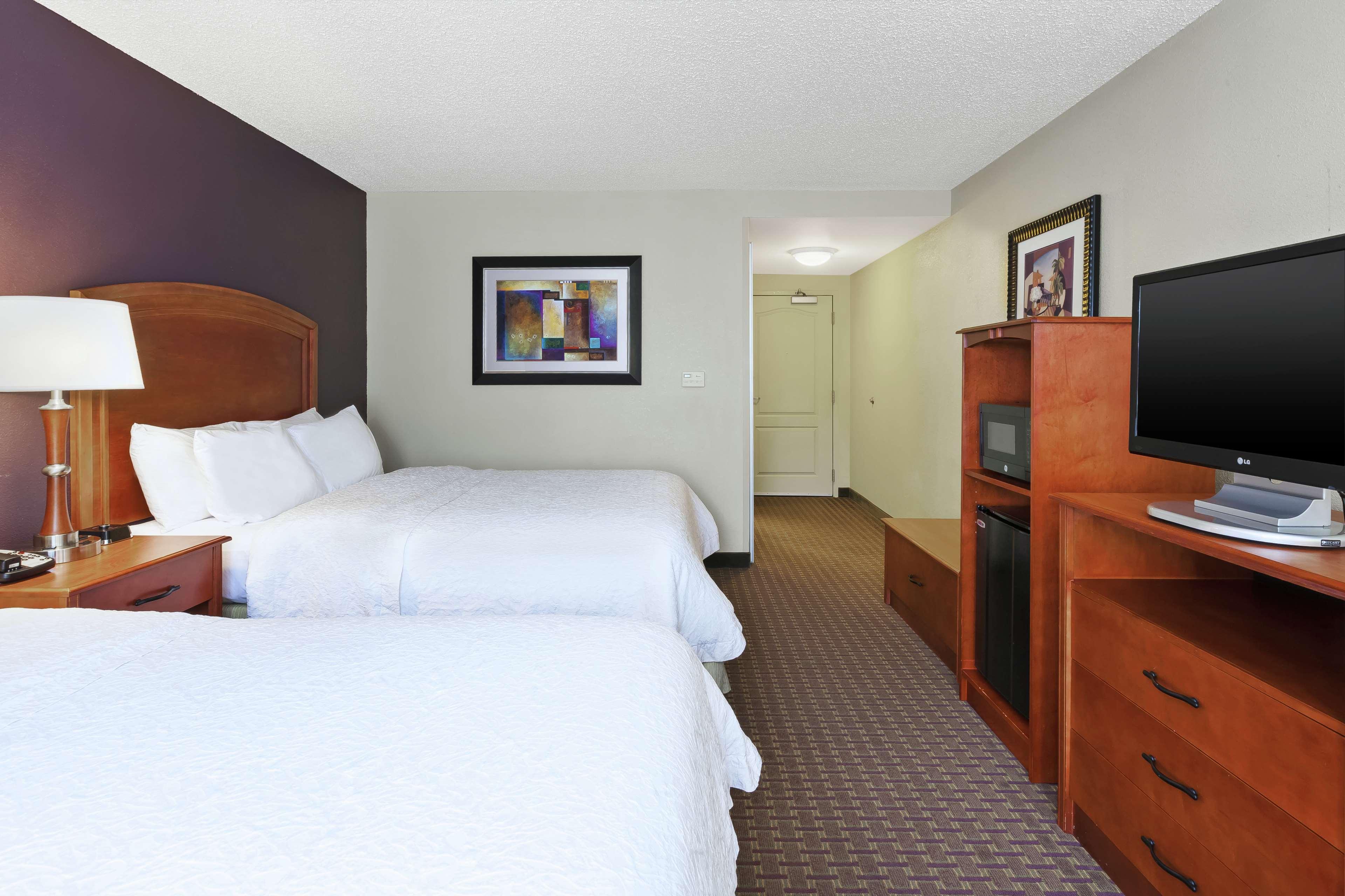 Hampton Inn & Suites Grand Rapids-Airport 28Th St Cascade Bagian luar foto