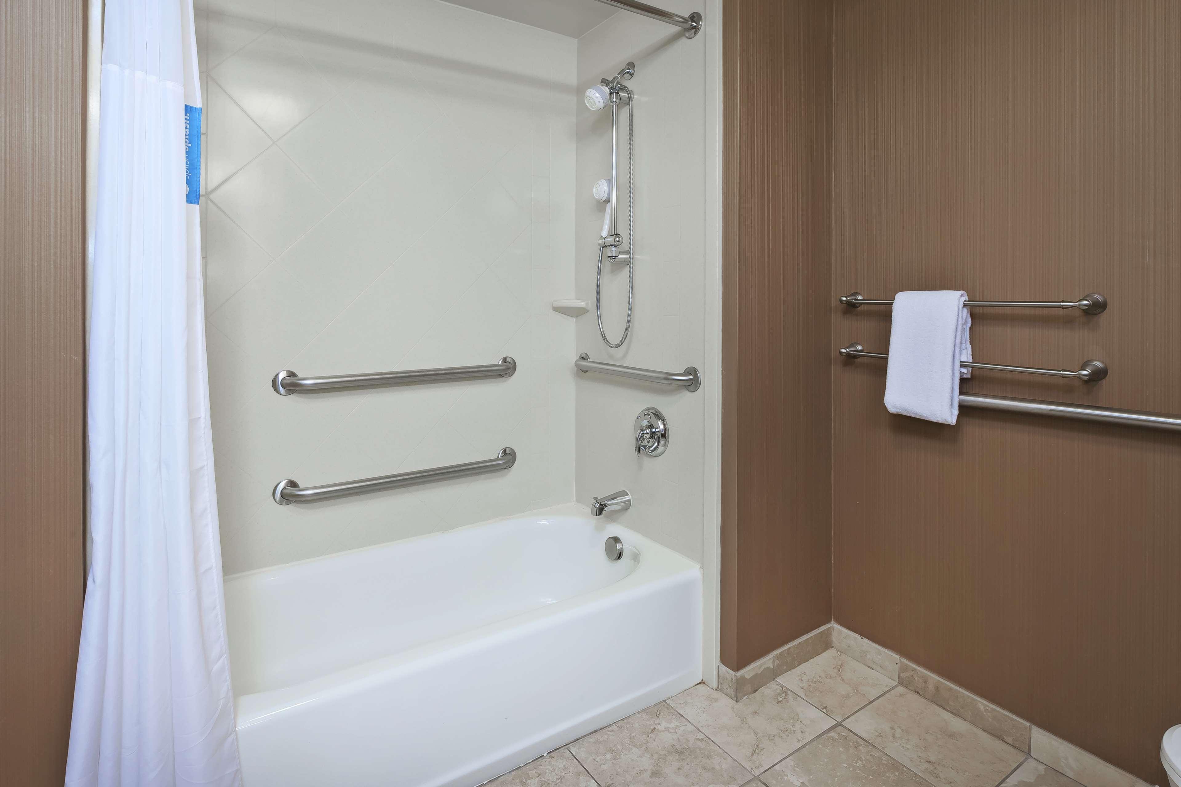 Hampton Inn & Suites Grand Rapids-Airport 28Th St Cascade Bagian luar foto