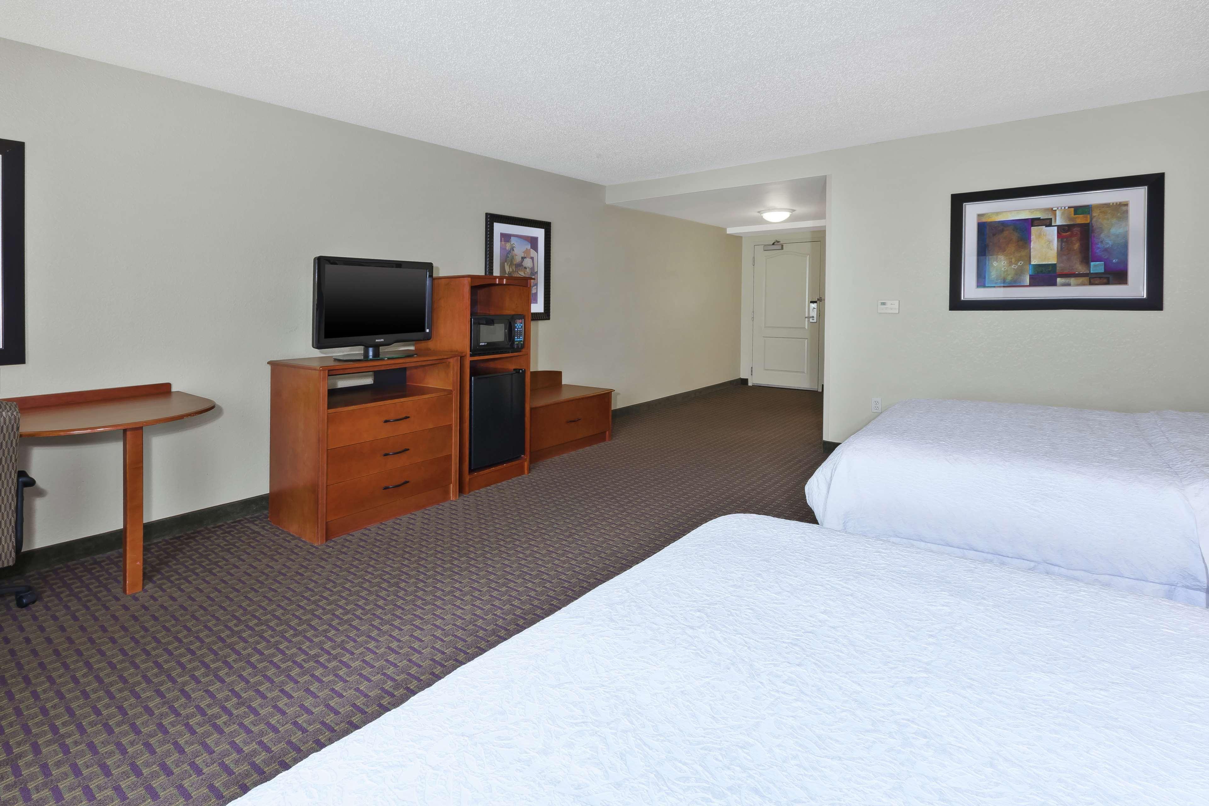 Hampton Inn & Suites Grand Rapids-Airport 28Th St Cascade Bagian luar foto