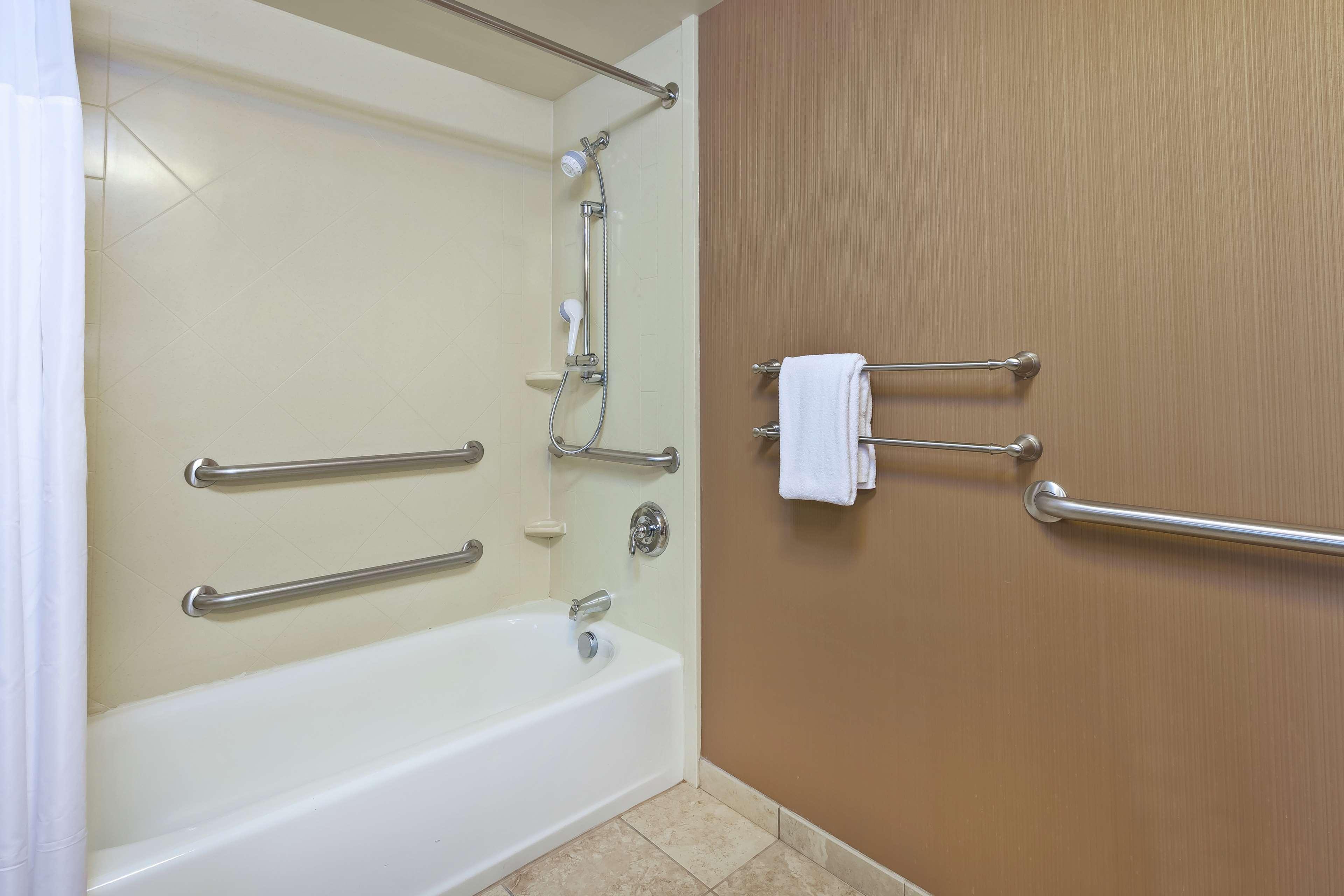 Hampton Inn & Suites Grand Rapids-Airport 28Th St Cascade Bagian luar foto