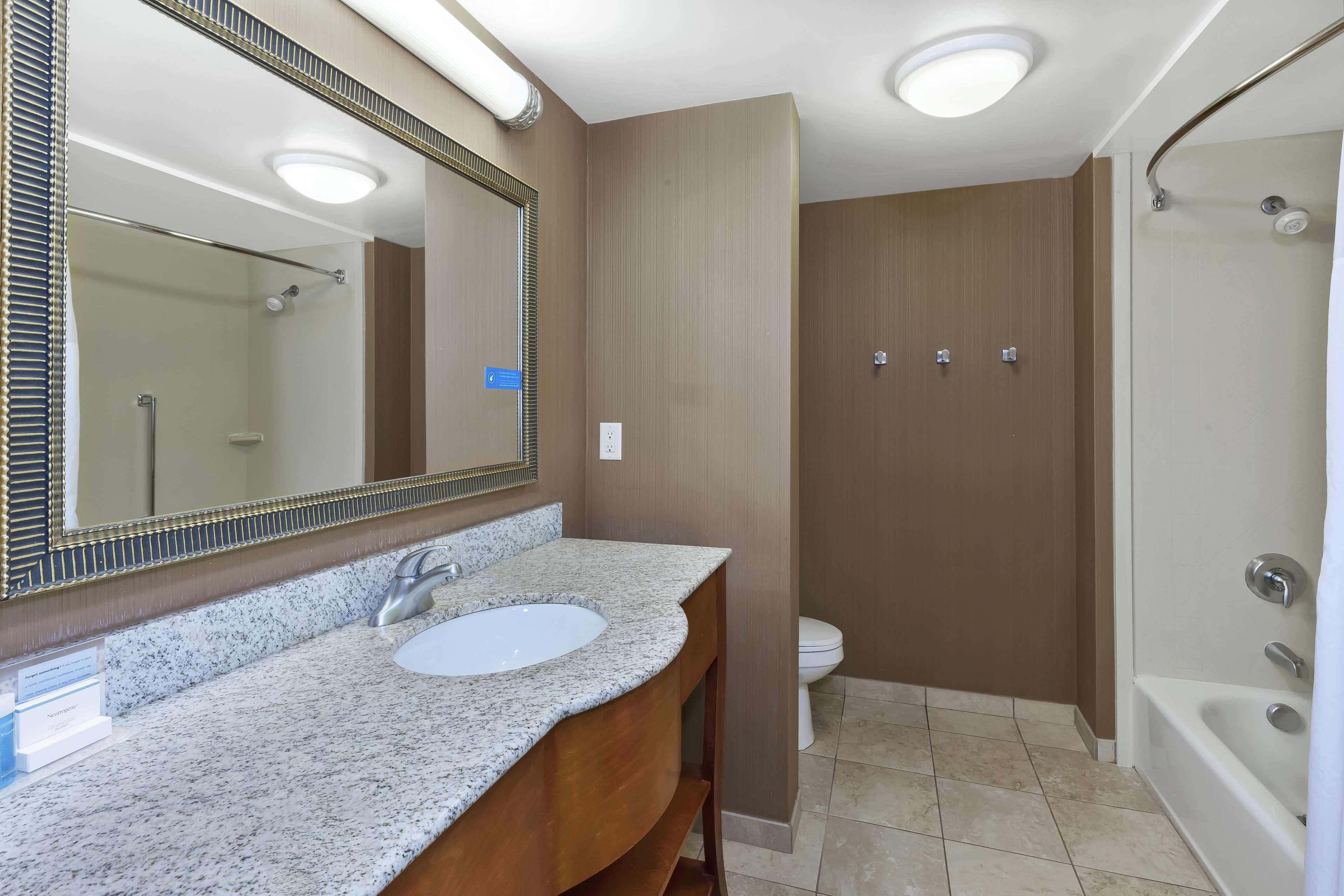 Hampton Inn & Suites Grand Rapids-Airport 28Th St Cascade Bagian luar foto