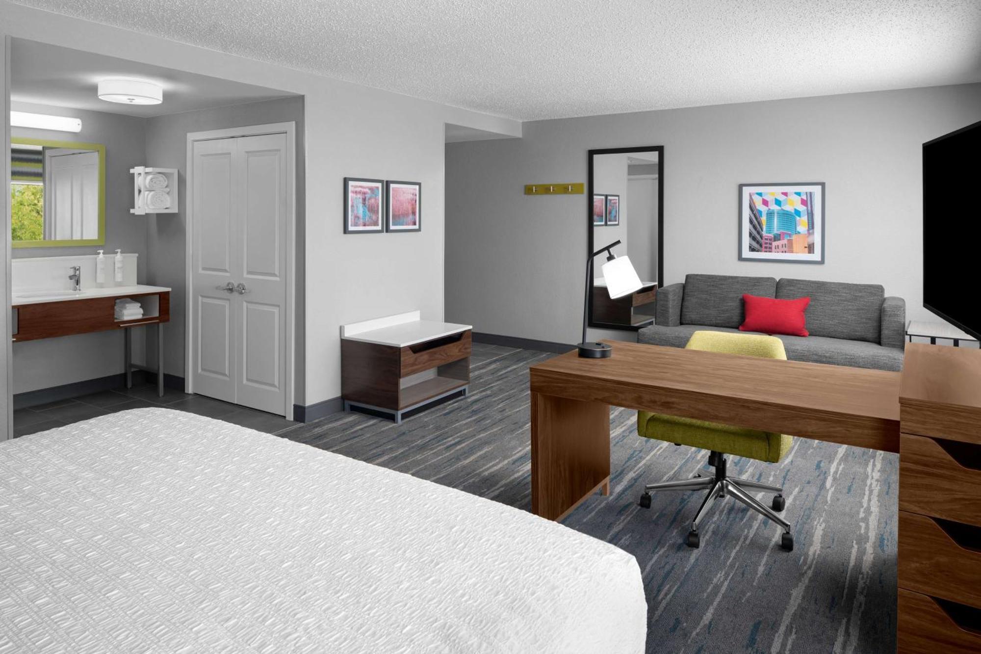 Hampton Inn & Suites Grand Rapids-Airport 28Th St Cascade Bagian luar foto