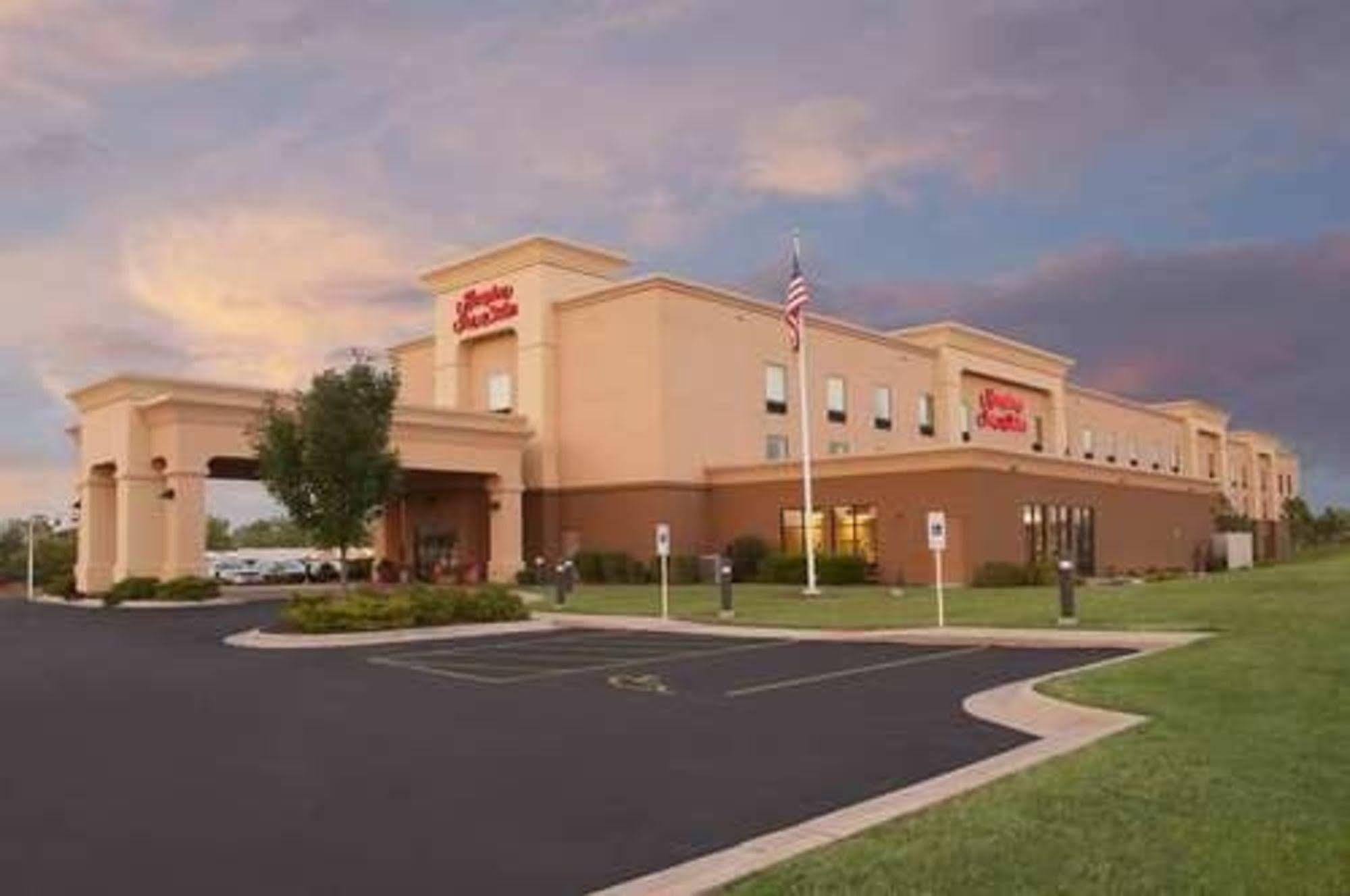 Hampton Inn & Suites Grand Rapids-Airport 28Th St Cascade Bagian luar foto