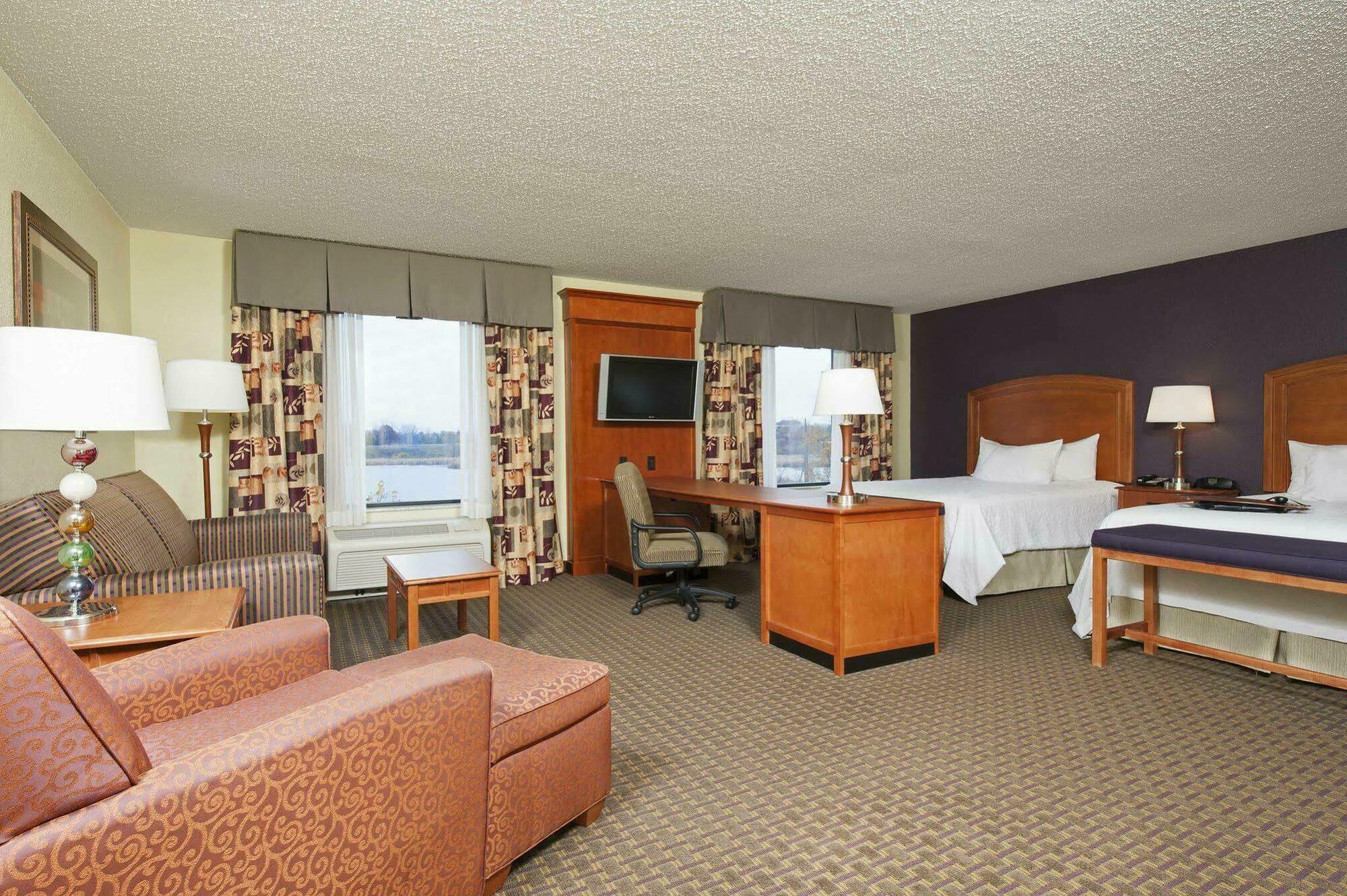 Hampton Inn & Suites Grand Rapids-Airport 28Th St Cascade Bagian luar foto