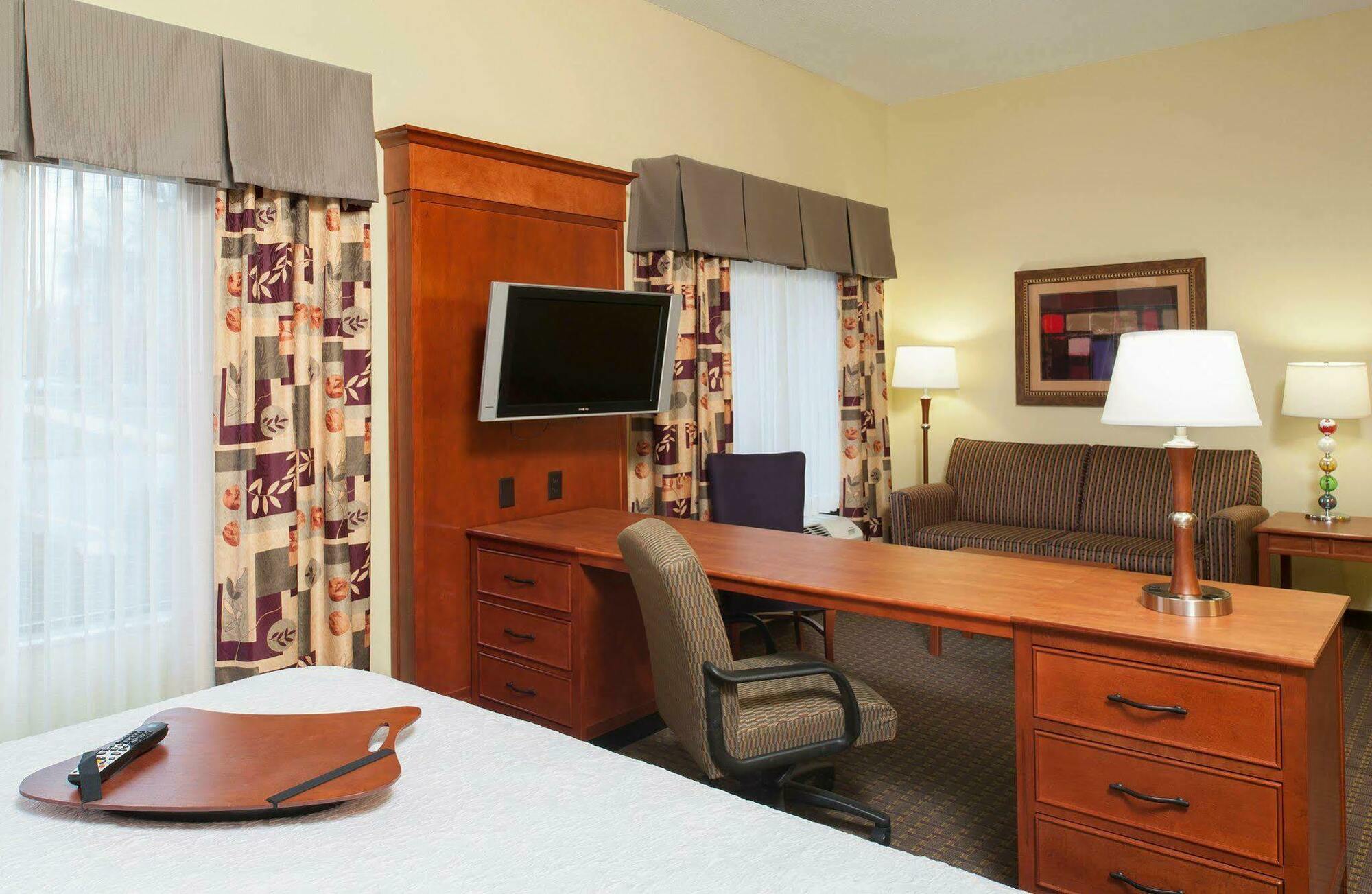 Hampton Inn & Suites Grand Rapids-Airport 28Th St Cascade Bagian luar foto
